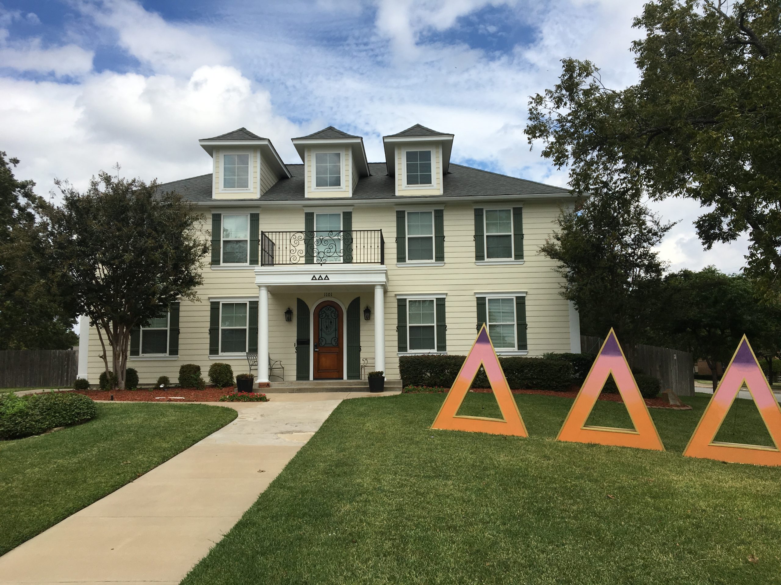 Beta Epsilon – Texas/Arlington