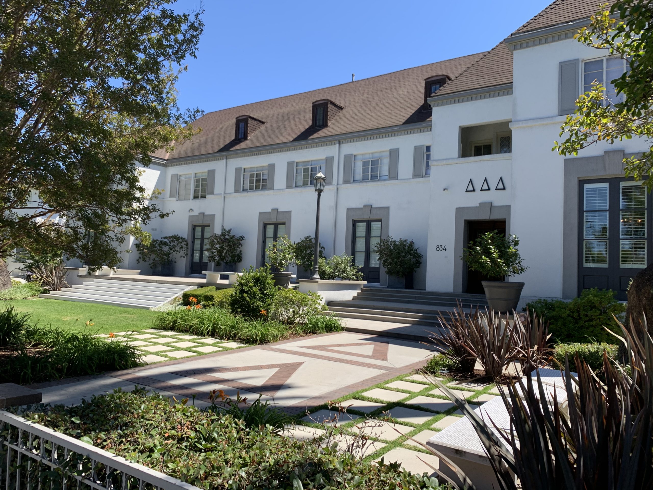 Theta Xi – Southern California